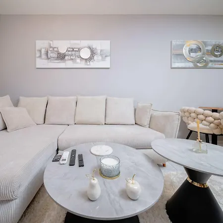Apartamento Luxury 1br Retreat Next To Paradise Mall By Flat Mаnager Sofía